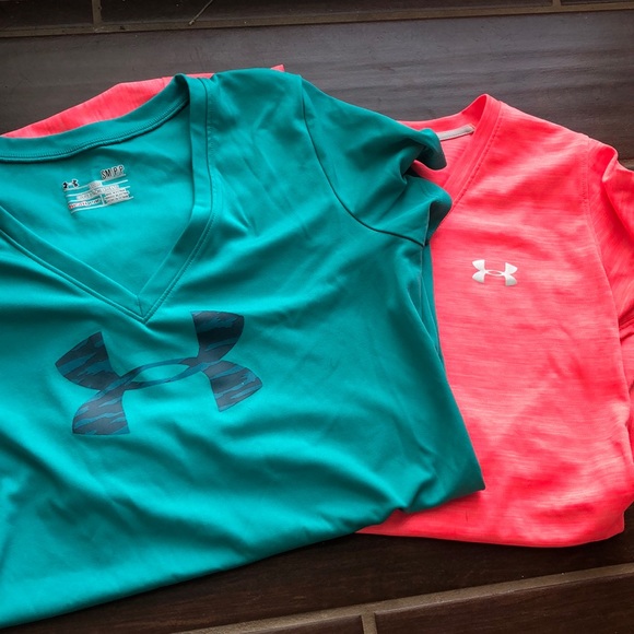 Under Armour Tops - ♨️bundle♨️ underarmour vnecks